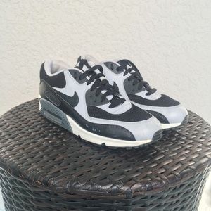 Black & grey Nike air max